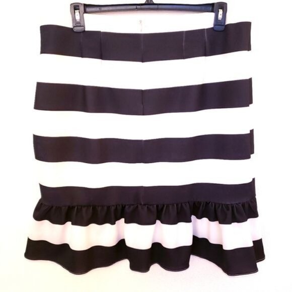 Eloquii Striped Peplum Hem Black and White Knee Length Skirt Size 20 EUC - Picture 4 of 9